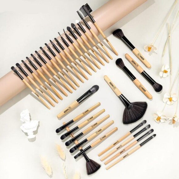32-Piece Premium Makeup Brush Set with Wooden Handles - Picture 1 of 6